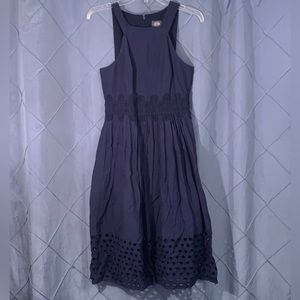 Vince Camuto navy blue laser cut lacy look dress sz  2